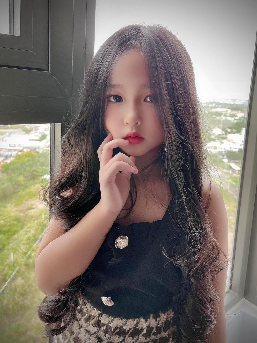 Cắt trẻ con nữ