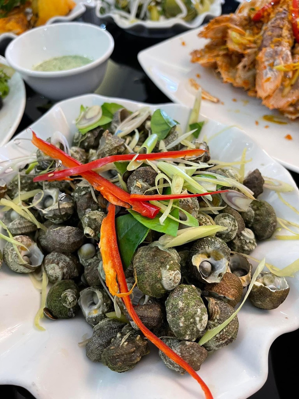 ỐC ĐÁ HẤP CHANH