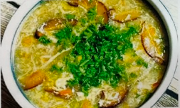 Súp gà nấm