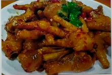 Chân gà chiên mắm
