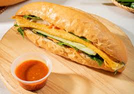 Bánh mì trứng lá ngải lá mơ - 2