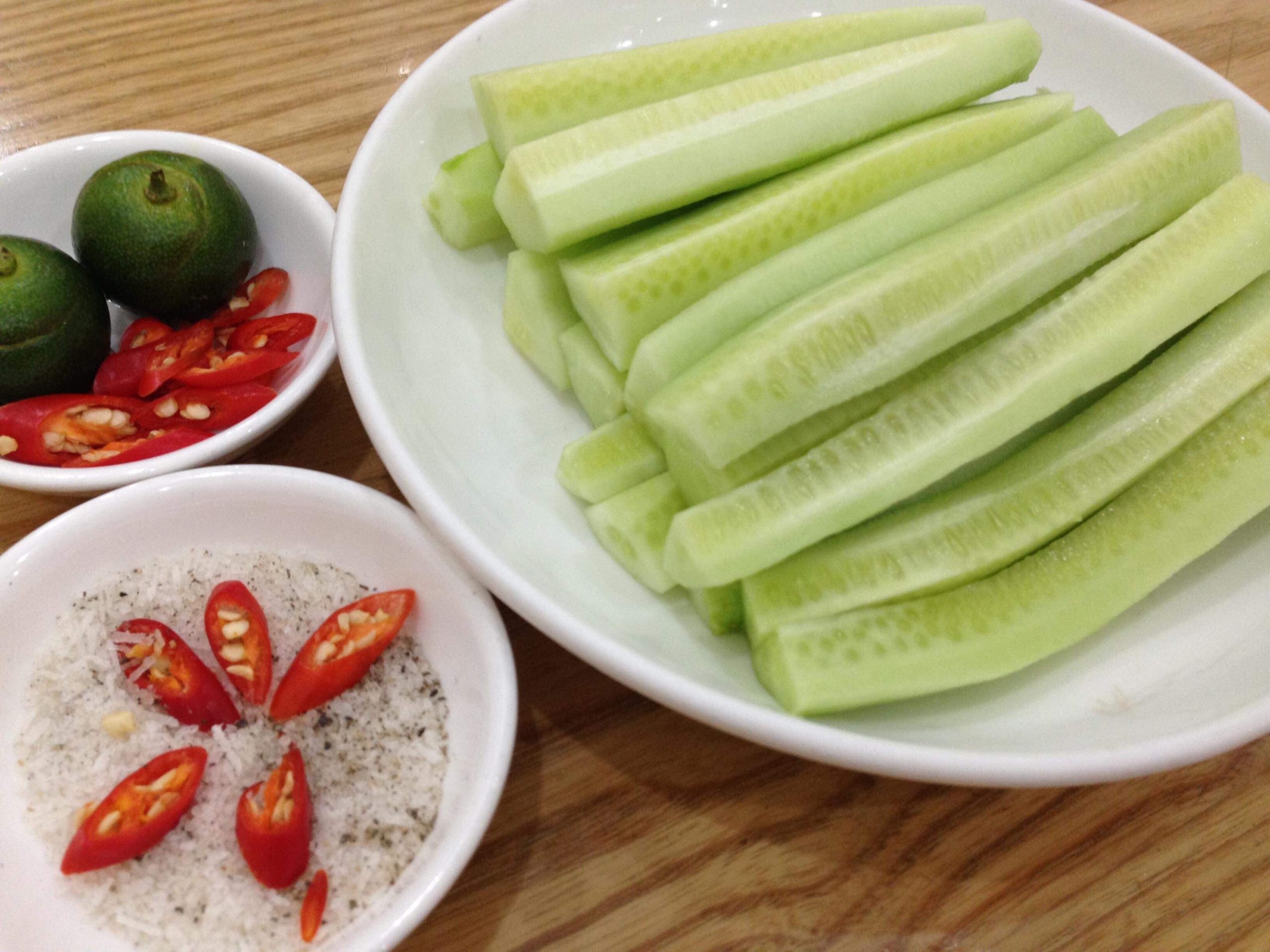 Dưa chuột chẻ