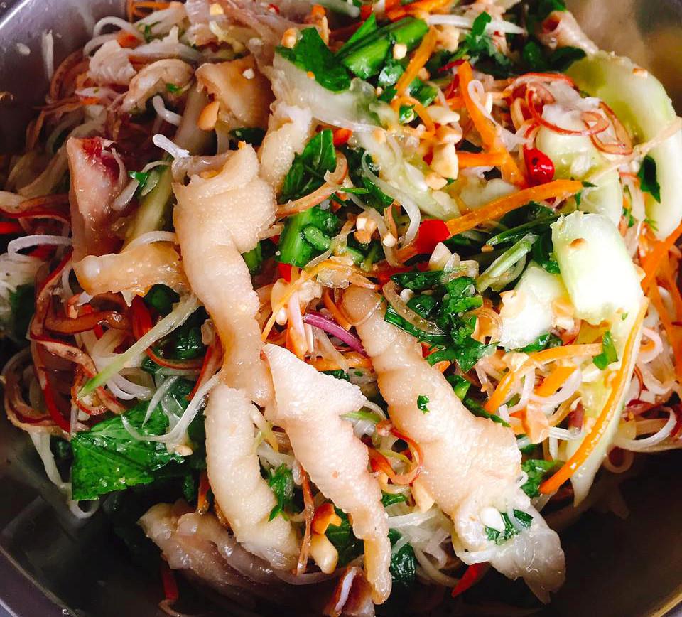 Nộm chân gà