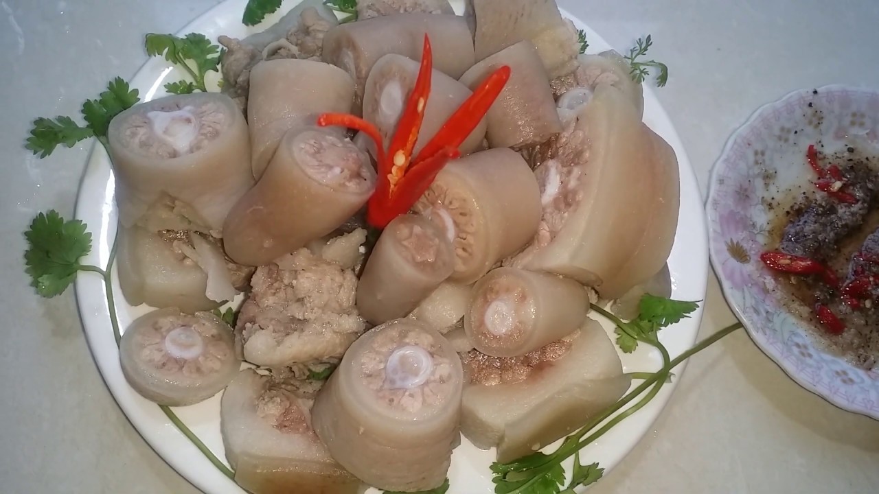Đuôi lợn luộc