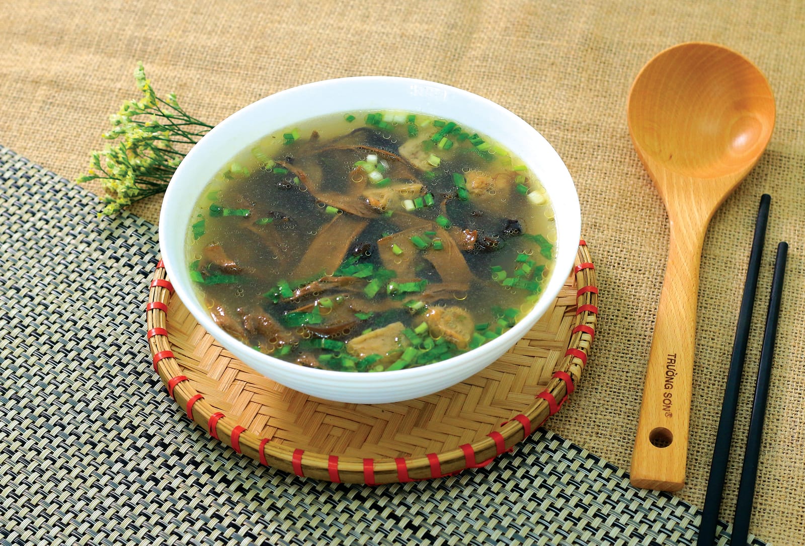 Canh Măng Mọc