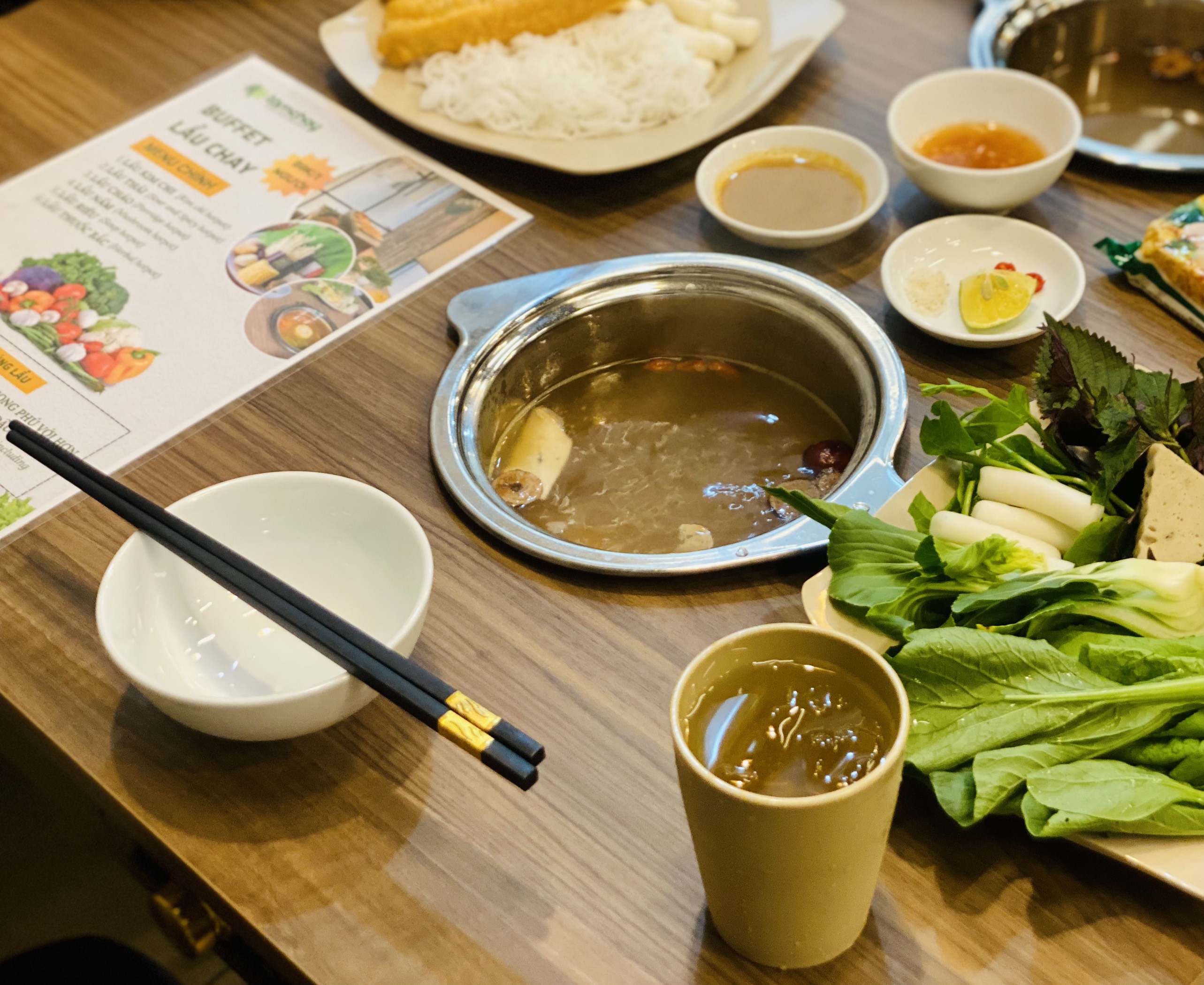 Lẩu Thuốc Bắc