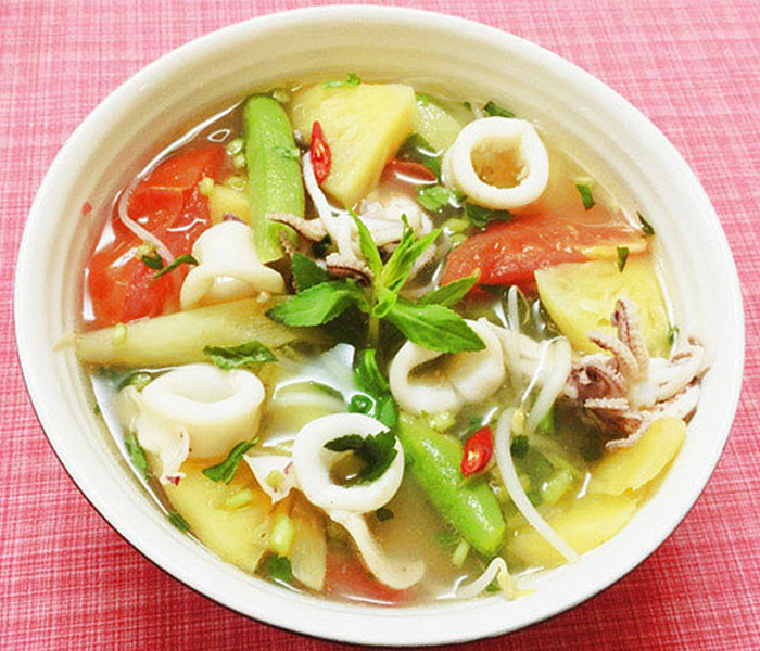 Mực nấu chua